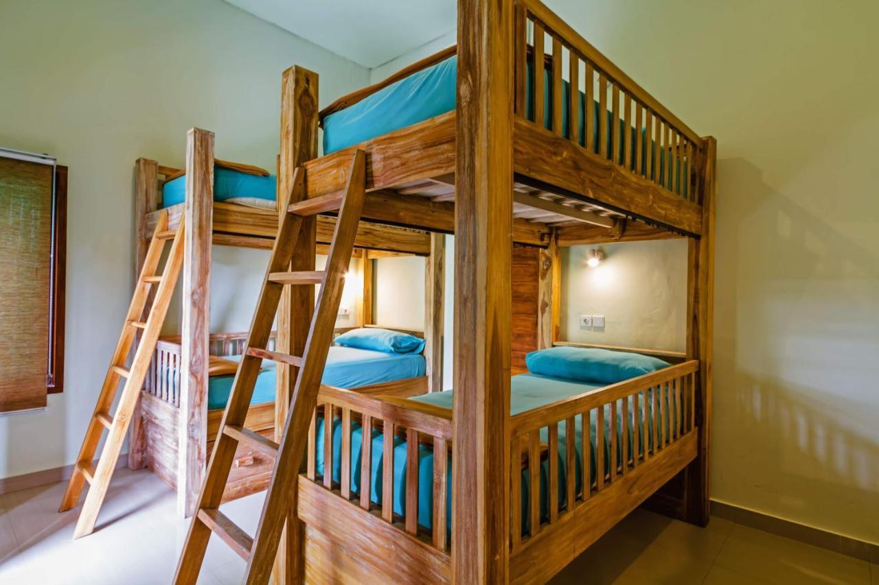 Lembongan Hostel Nusa Lembongan Extérieur photo