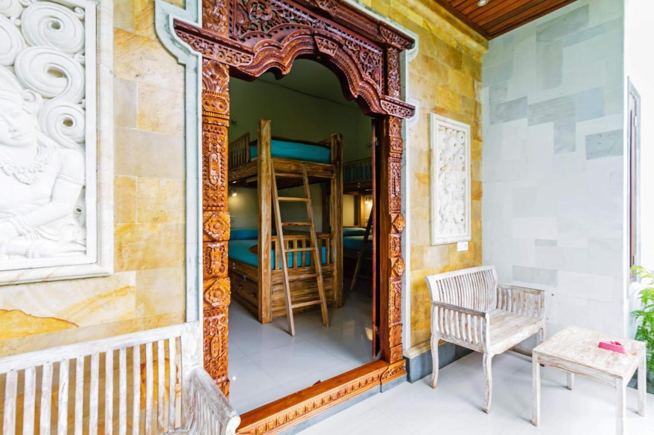 Lembongan Hostel Nusa Lembongan Extérieur photo
